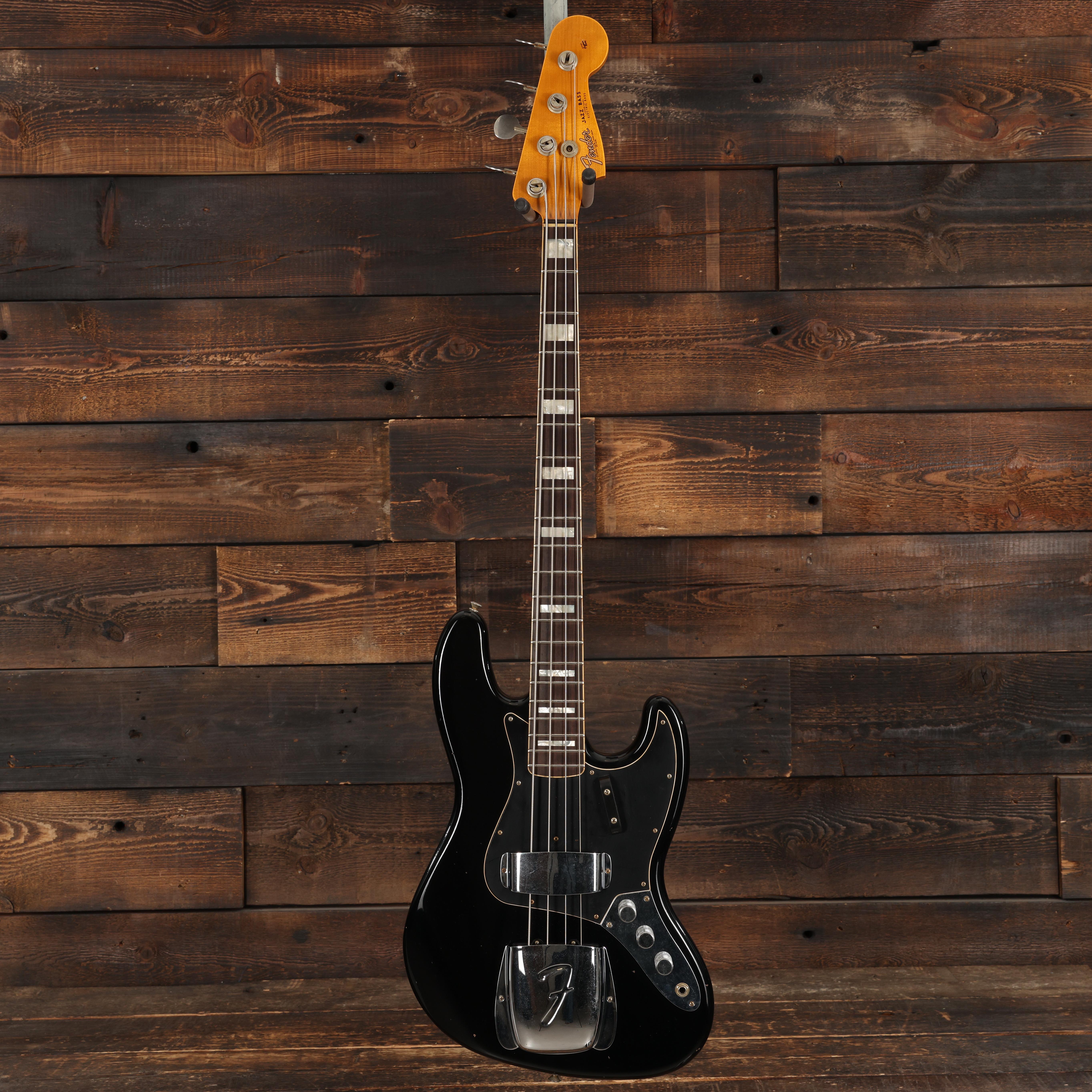 Fender Custom Shop Jazz Bass Journeyman Relic in Aged Black